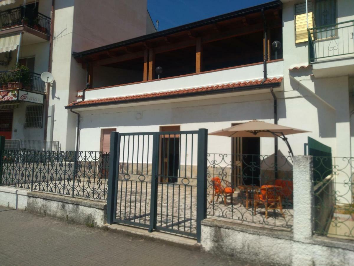 Mary&Bi Apartman Scalea Kültér fotó